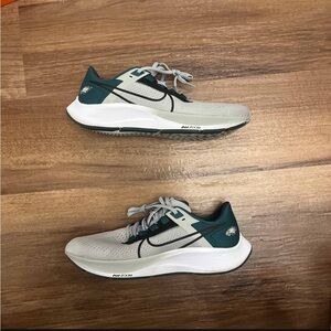 Nike - NFL Eagles Running Shoe